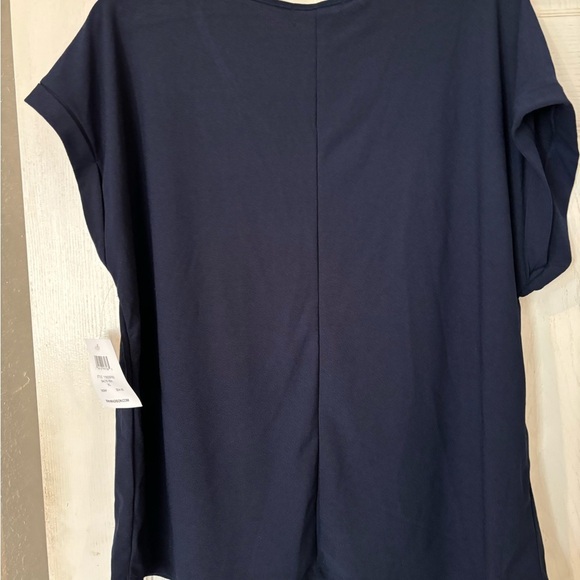89th & Madison NWT Soft Knit Navy Top With Cuffed Short Sleeves - Picture 2 of 7
